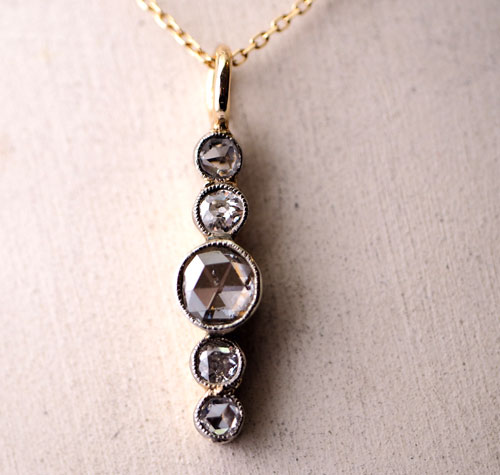 18金 ローズカットダイヤモンド 5ストーン ペンダント(アンティークジュエリー)