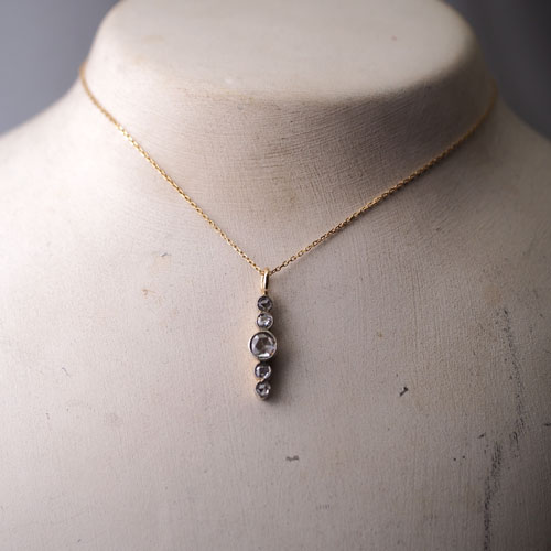 18金 ローズカットダイヤモンド 5ストーン ペンダント(アンティークジュエリー)