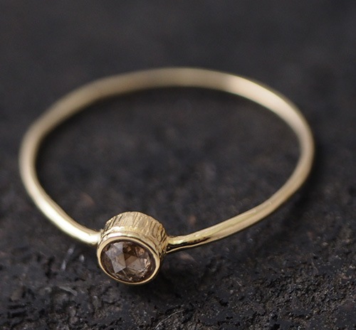 18金 シャンパンブラウン ローズカットダイヤモンド スキニーリング