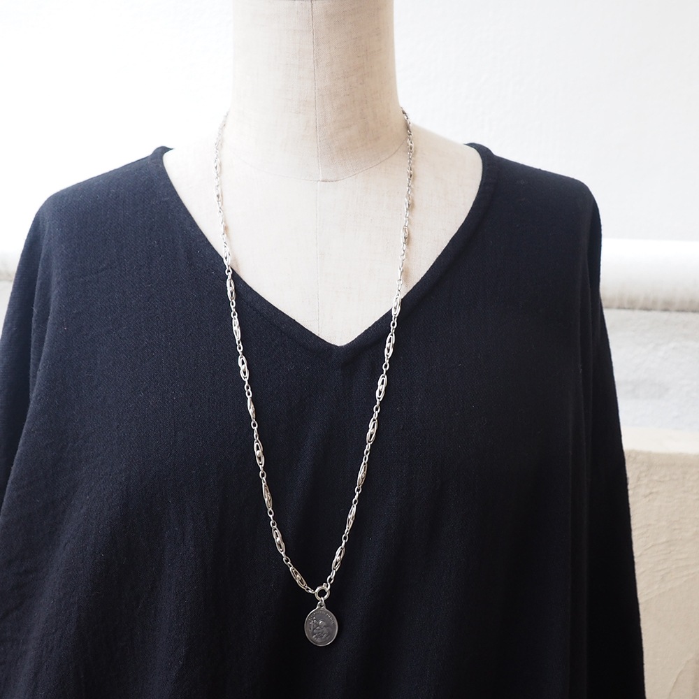 シルバー アンティークメダイ（ノートルダムの聖母子とアルフォンソ