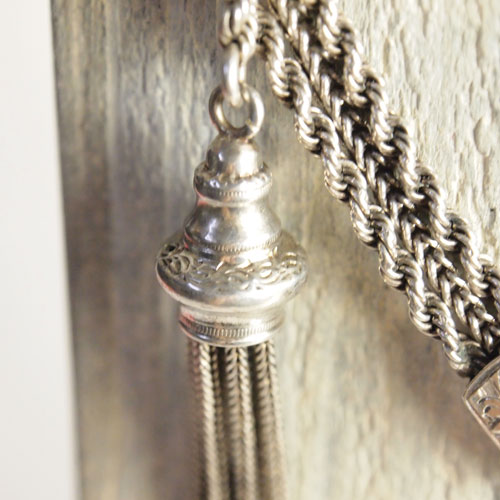 ヴィクトリアン　シルバー　タッセルアルバートチェーン(ショート）