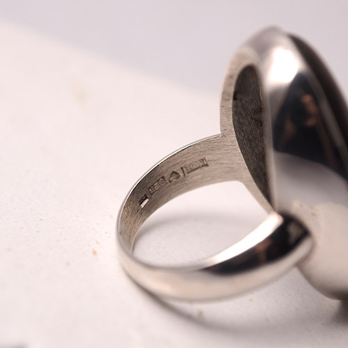 カウニスコル　ラブラドライト　オーバルリング（3cm)