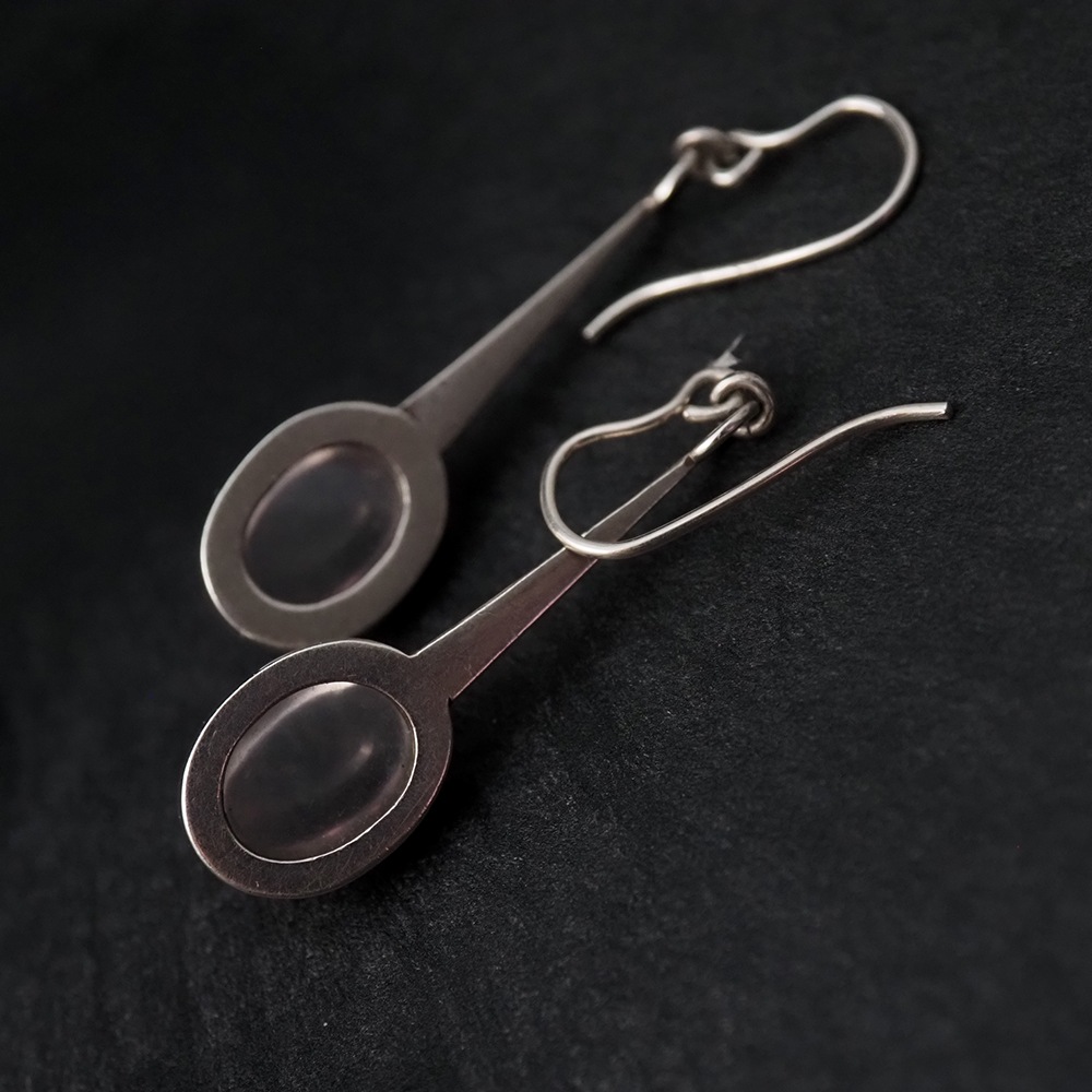 アールデコ ムーンストーン シルバーピアス