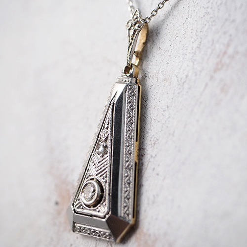 14金　ダイヤモンド　ミルグレイン　アールデコペンダント