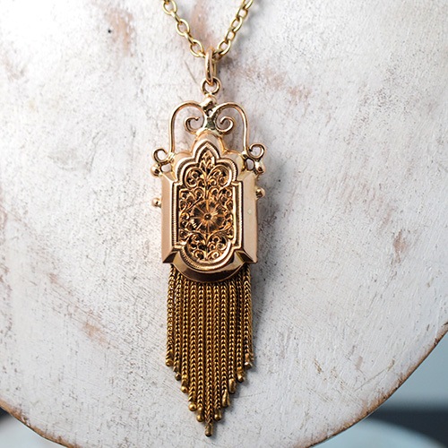 18金　リバーシブル タッセル ペンダント