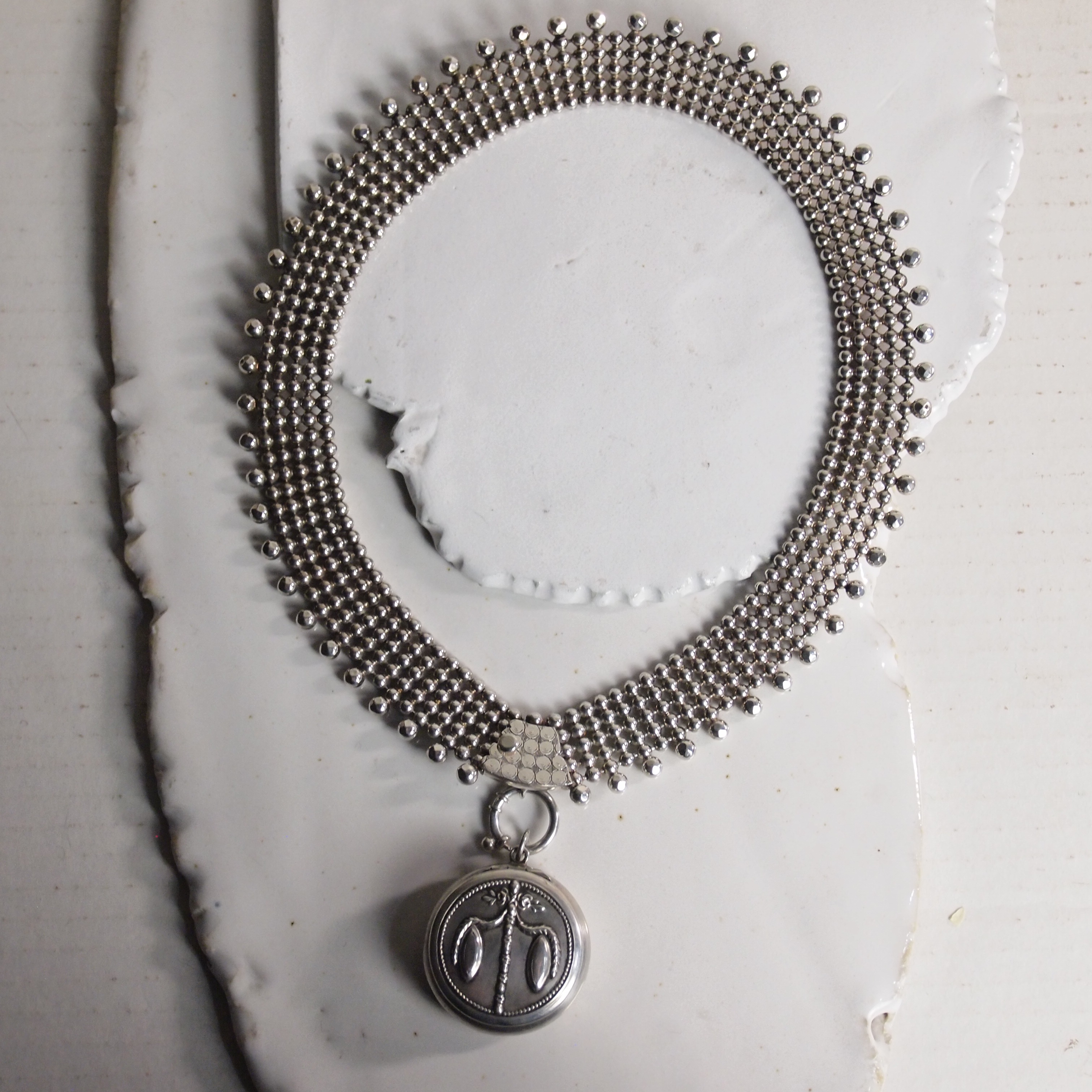 ヴィクトリアン　シルバーボール　カラーネックレス　