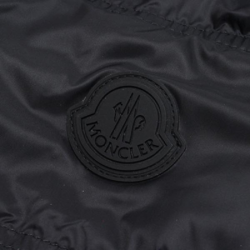 MONCLER ��󥯥졼�� GARDY �ա��ɥ��� �����󥸥㥱�å� 4