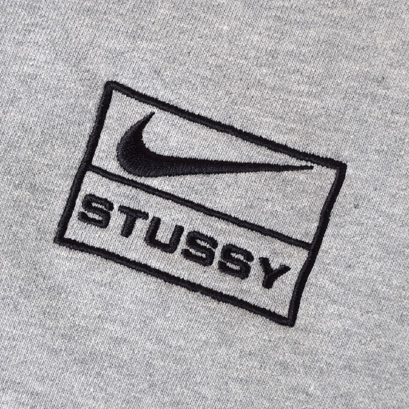 �礭����������� STUSSY �� NIKE ���ƥ塼���� �ʥ��� ����� �ȥ졼�ʡ� ���롼�ͥå� �������åȥ���� ���ݥ���Ȼɽ� �ɥ��åץ������� �ӥå����륨�å� L XL