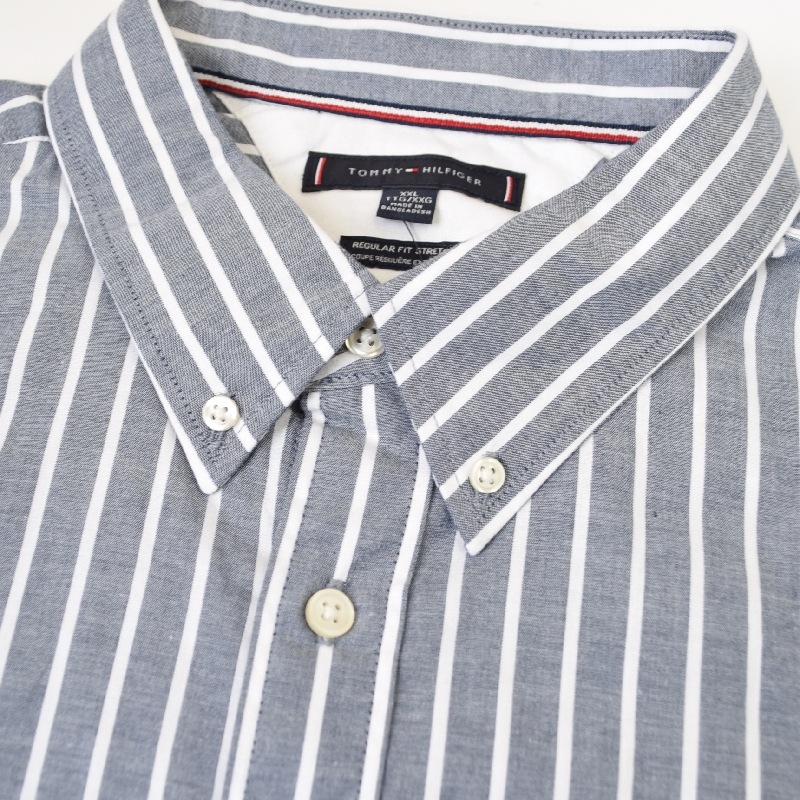 �礭����������� TOMMY HILFIGER �ȥߡ��ҥ�ե����� Regular Fit Stripe Print All-Day Shirt Ĺµ ���ȥ饤�� �ץ��� ������ǥ� ���ȥ�å� �ȥåץ� �磻����� XXL