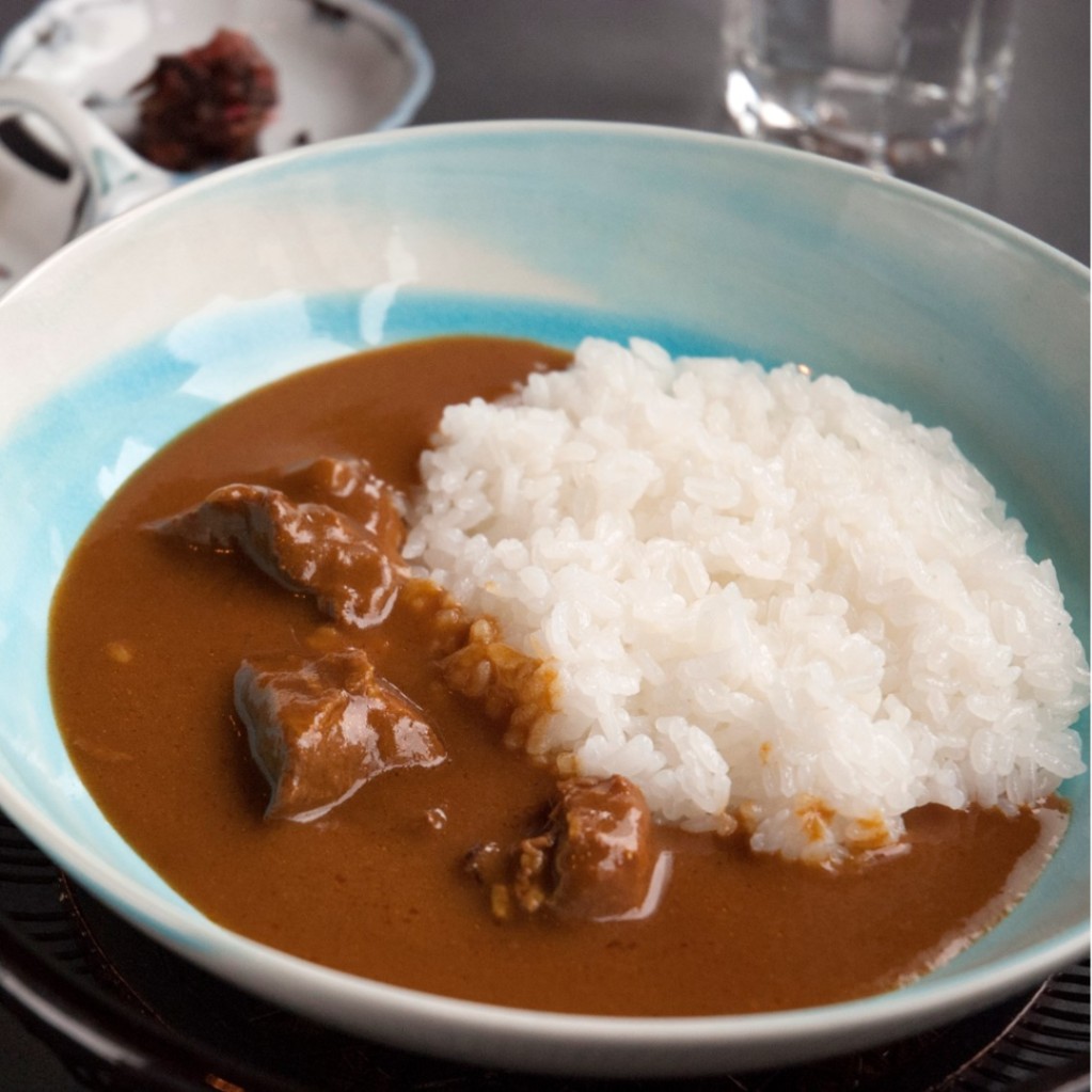 【送料込】＜ほてるISAGO神戸＞ビーフカレー６個