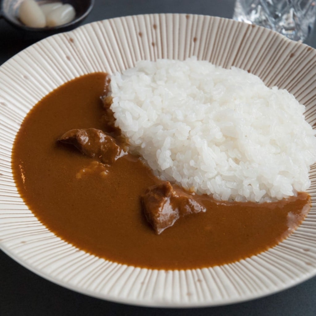 【送料込】＜ほてるISAGO神戸＞神戸牛カレー６個