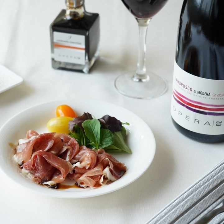 【送料込】＜OPERA02＞ランブルスコと肉グルメ