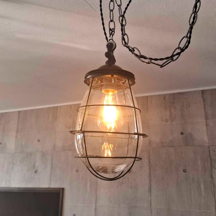 チェーンが魅せる無骨な美しさ！船舶ランプ風mpペンダントライト