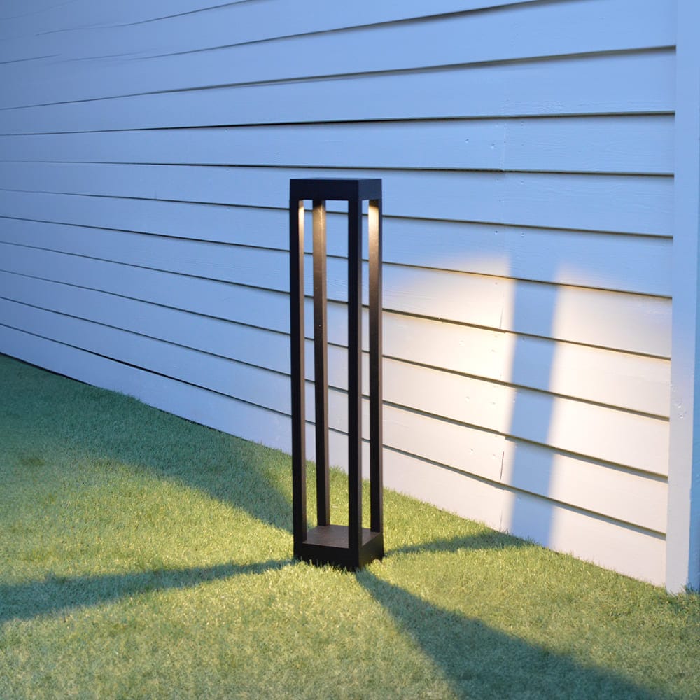 簡単設置！ガーデンライト２本セット。夜間の安全対策にもおすすめ | GP003-2SET