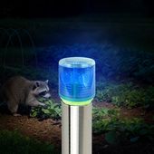 光のチカラで害獣を遠ざける！農地や庭を守るソーラーライト4個セット | Z011-4