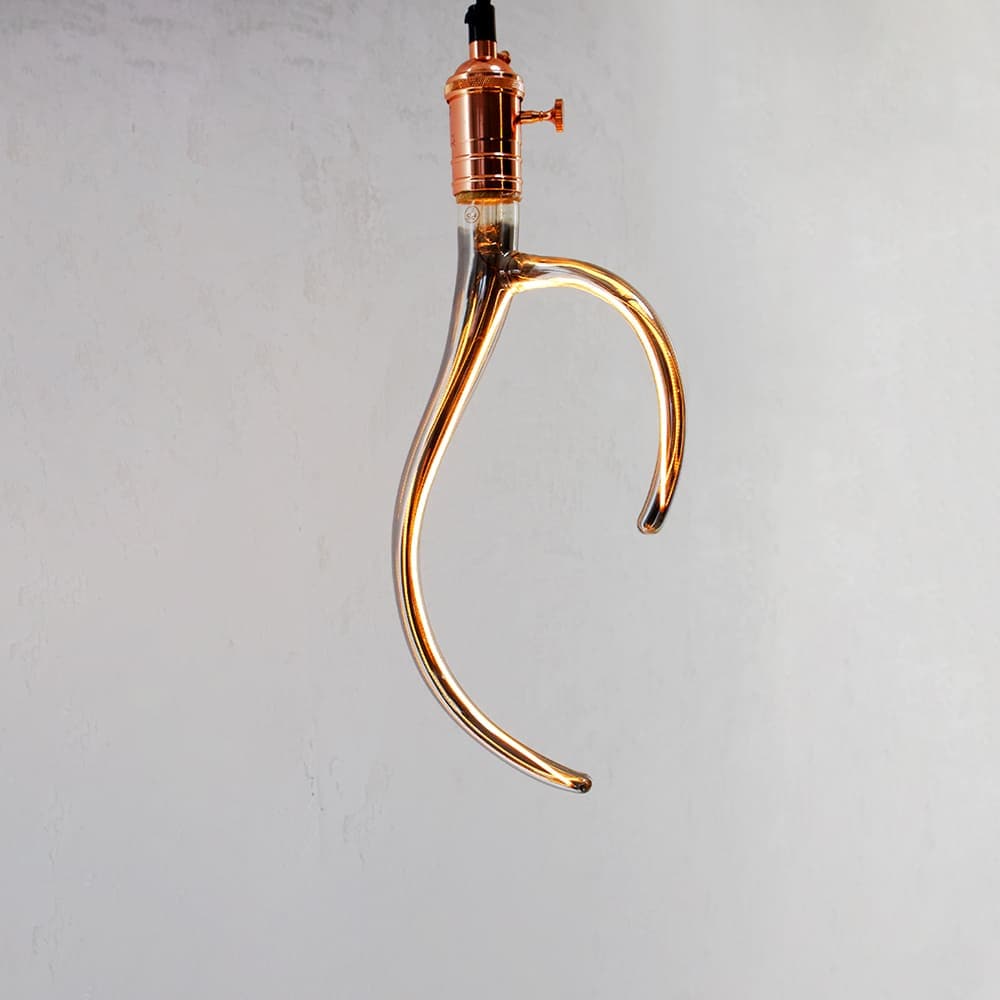 迫力の31cm！個性的な空間を作る、ユニークな鹿の角LED電球｜bl050