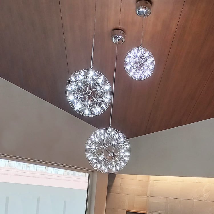 ホテルやエントランスに最適！高級感溢れる直径50cmシャンデリア