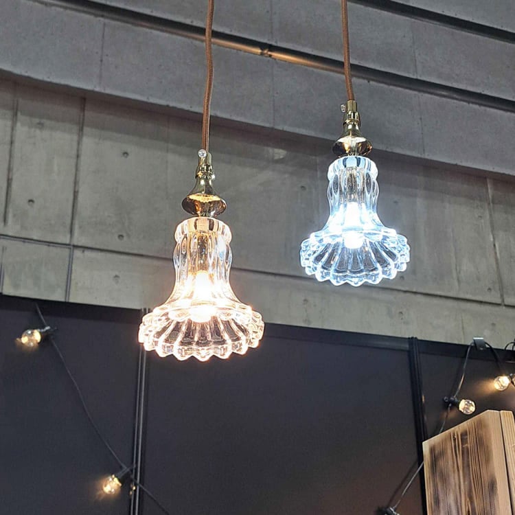 キッチンやダイニングに！小さなドレスを思わせるガラスペンダントライト｜P082