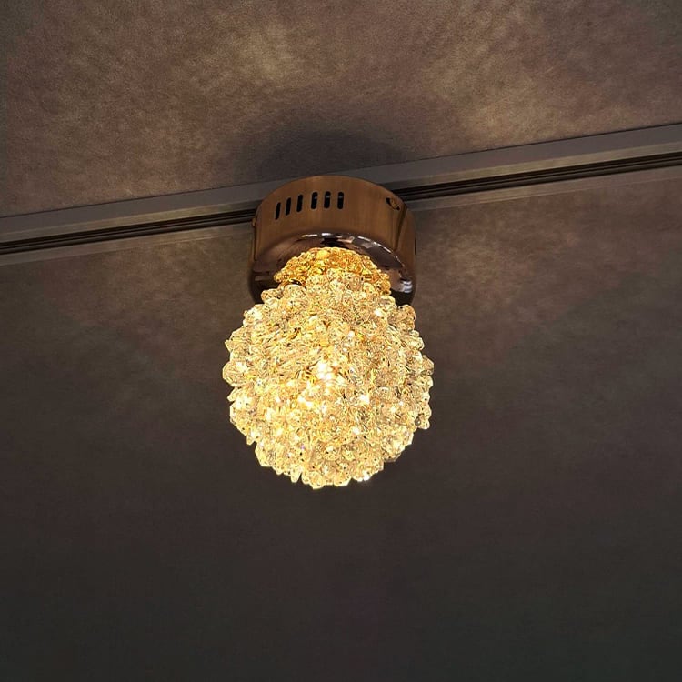 個性的な小さなシャンデリア 。コンパクトなのにゴージャス！｜sha01