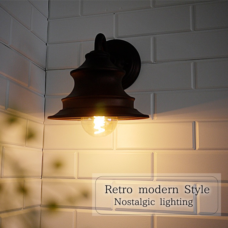 ブロンズ調レトロ壁付照明。レトロデザインが魅力！