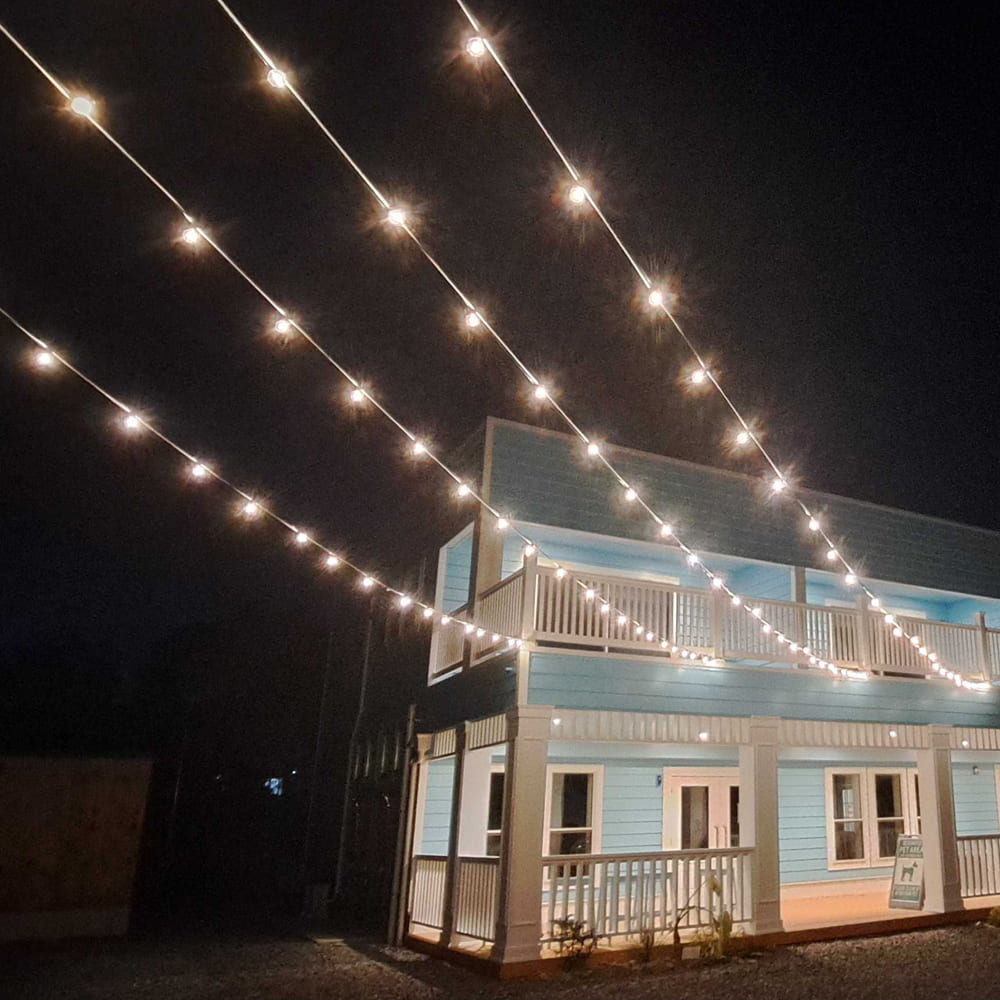 イベントや店舗の外装に最適！30m＆60灯のLEDストリングライト｜camp020-60
