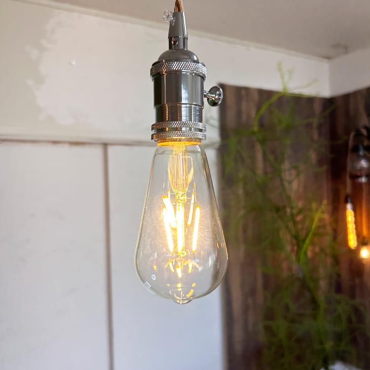お部屋の雰囲気をガラッと変えるおしゃれなデザイン電球！｜bl-n