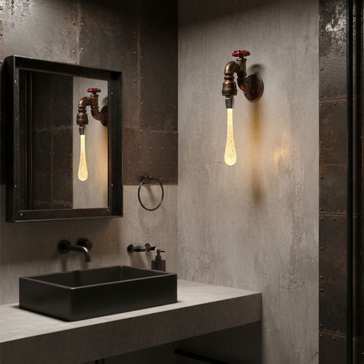 重厚な鉄と繊細な光が融合する蛇口型壁付照明。ヴィンテージな部屋に最適! | WL016