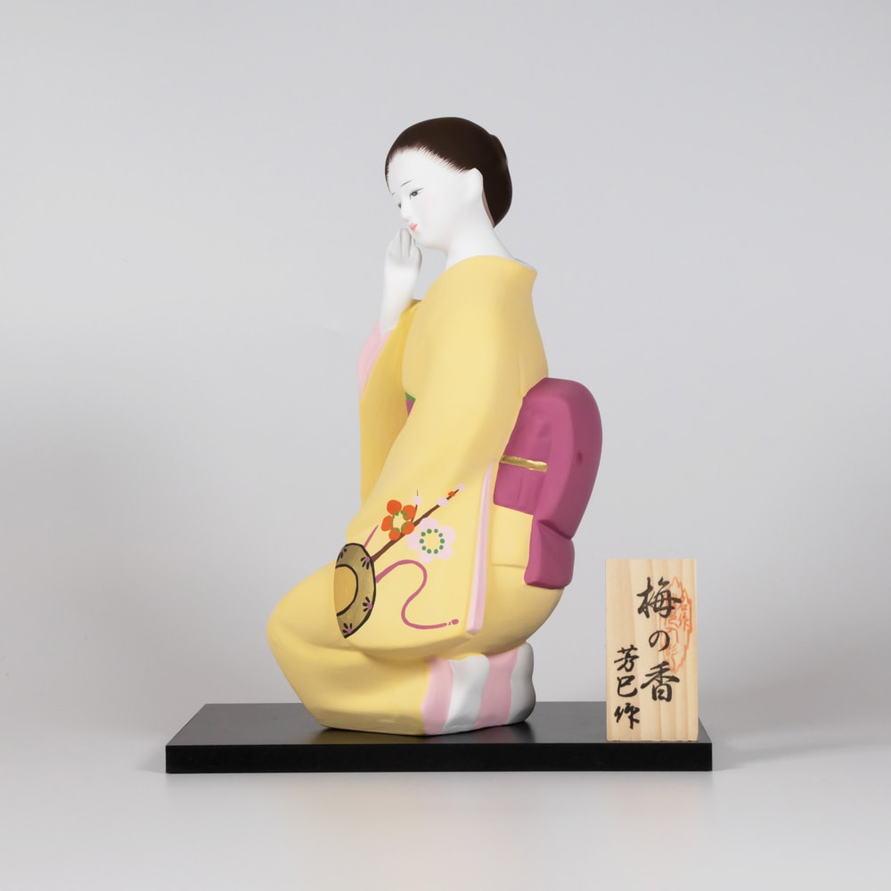台座付き博多人形　比呂志作　香梅 台座付き博多人形 比呂志作 香梅 - メルカリ