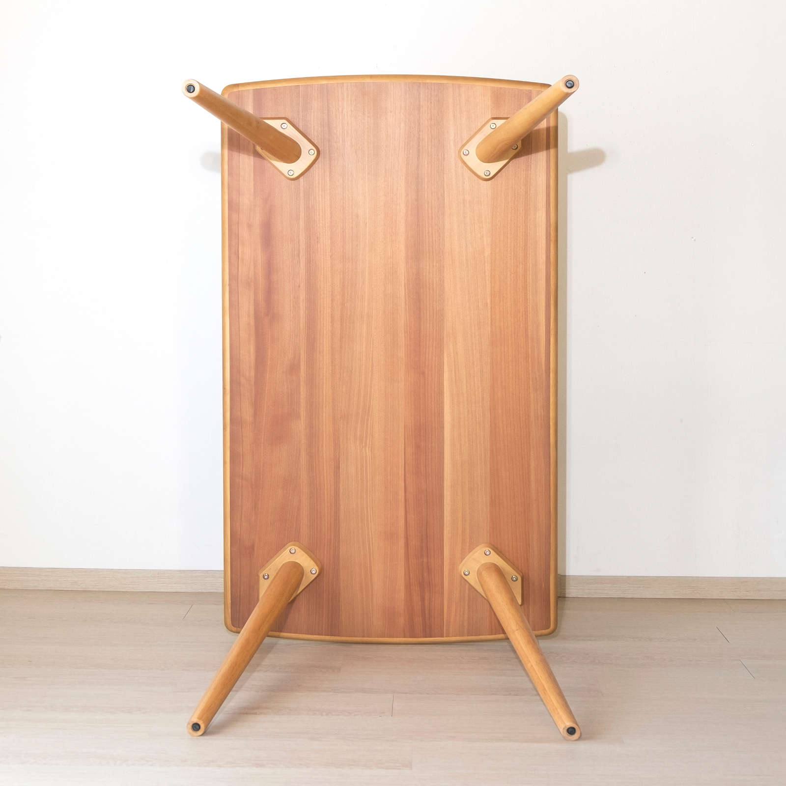 クローン ダイニングテーブル 140 (ライトブラウン)