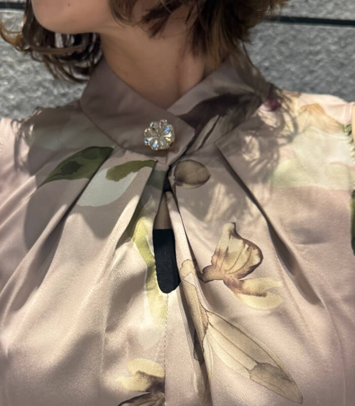 【RINASCIMENTO】フラワーノースリブラウス★☆ITRIN130052