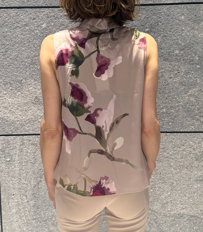 【RINASCIMENTO】フラワーノースリブラウス★☆ITRIN130052