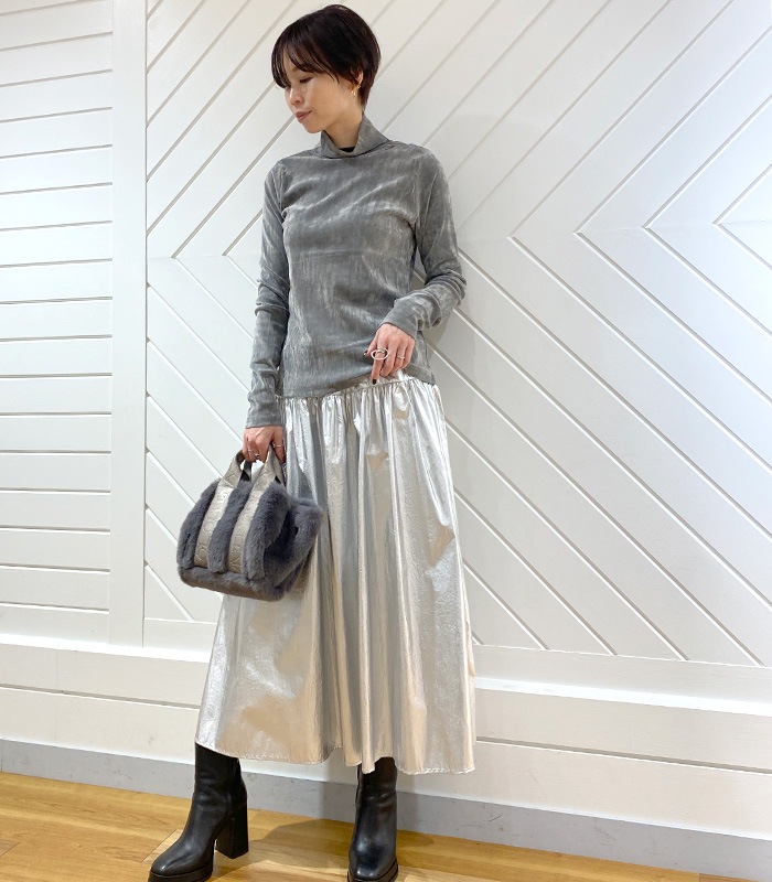 【SALE】【MAISON MAVERICK PRESENTS】文字グラフィックモックネックベロアカットソー●☆MM2428