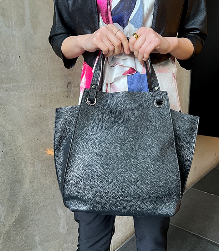 【RIPANI】バイカラーストラップベルト牛革シュリンク加工トートバッグ(大)▼☆9291OU-AIRONE