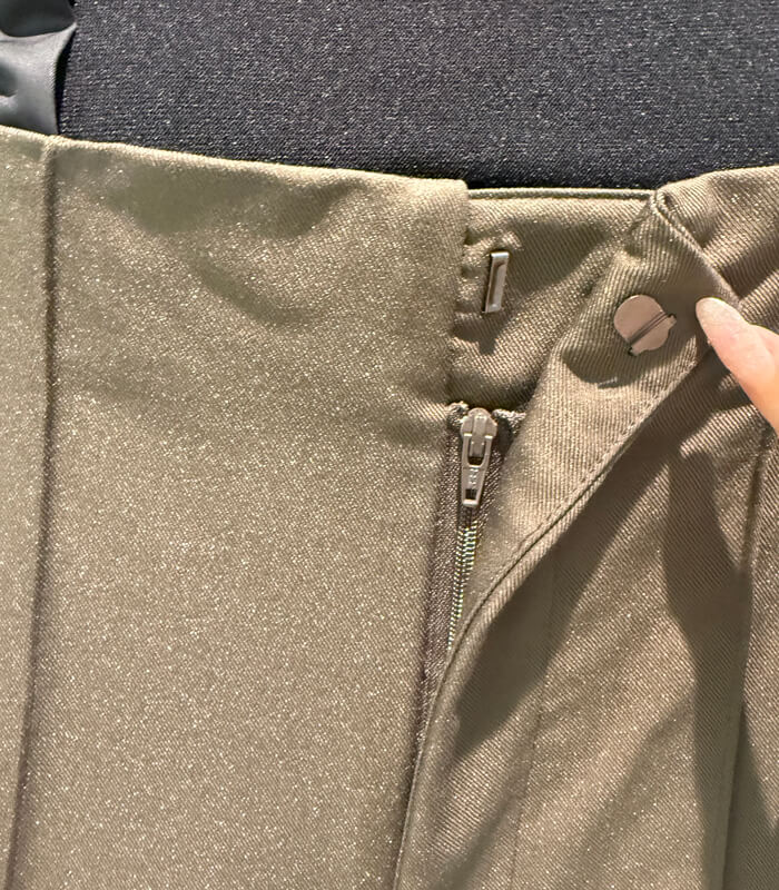 【LUGIVA】シャーリングショルダーサロペットパンツ★☆302725