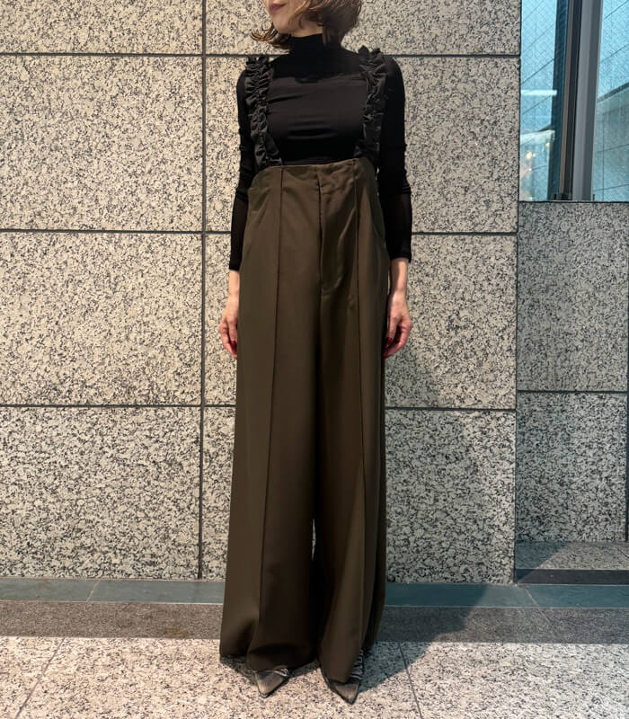 【LUGIVA】シャーリングショルダーサロペットパンツ★☆302725