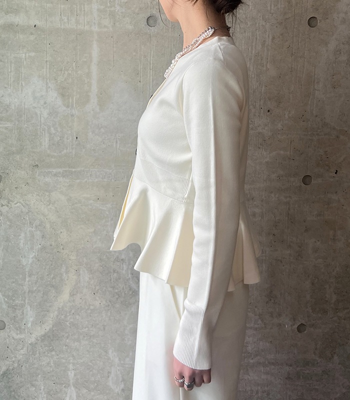 【PICCIN PERLA】ハートボタンペプラムカーディガン★☆904500