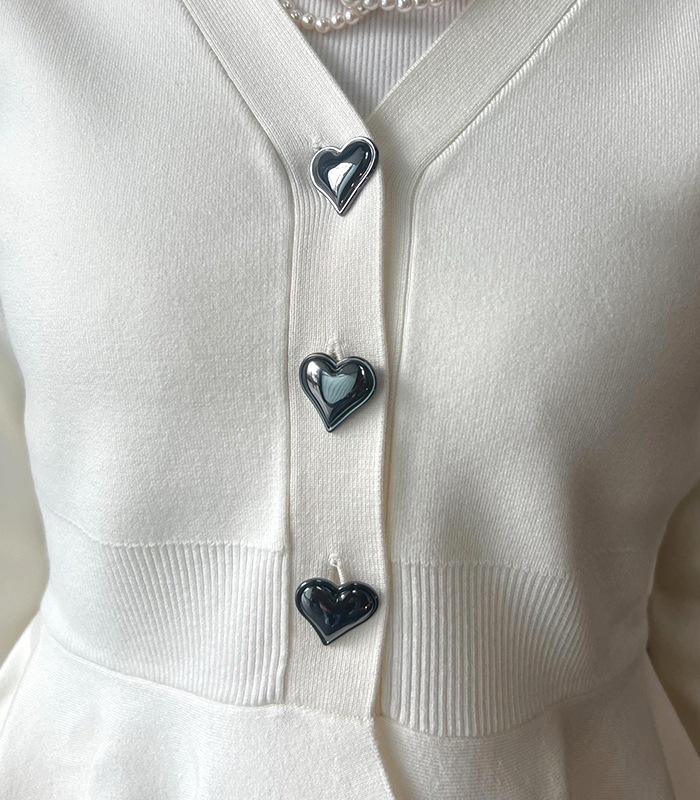 【PICCIN PERLA】ハートボタンペプラムカーディガン★☆904500