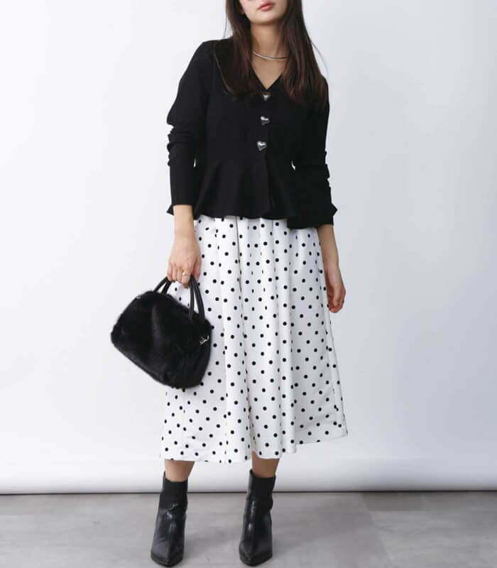 【PICCIN PERLA】ハートボタンペプラムカーディガン★☆904500