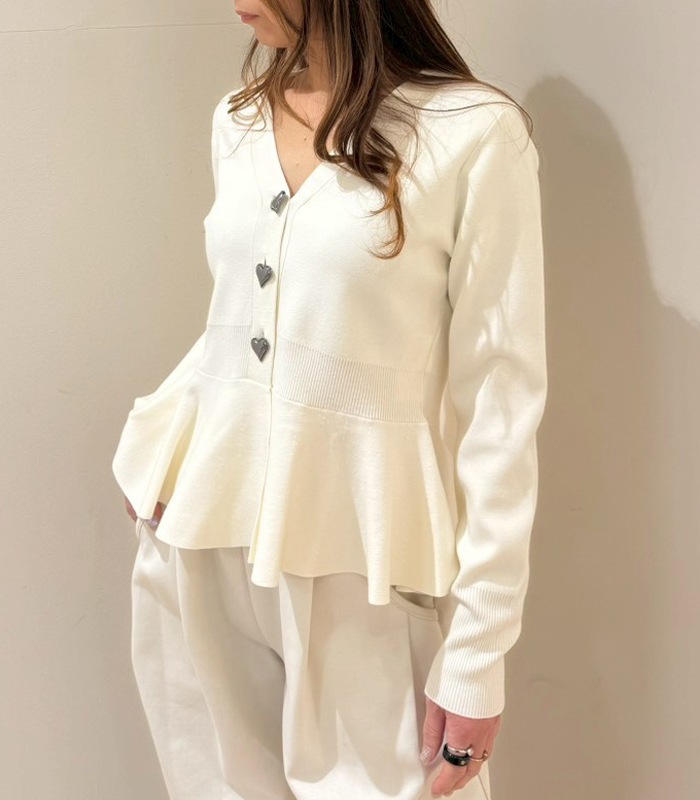 【PICCIN PERLA】ハートボタンペプラムカーディガン★☆904500