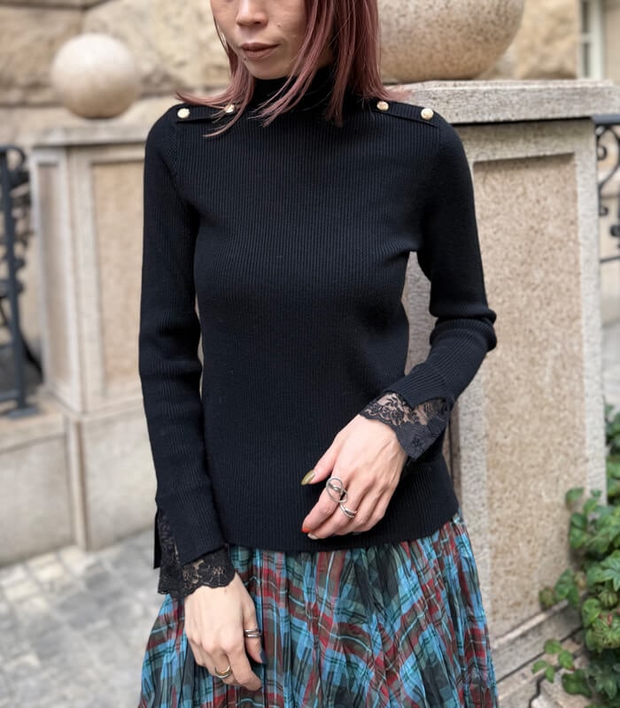 【SALE】【Desert Rose】ショルダーボタンレースレイヤードスリーブハイネックニット▼☆BDKT-80