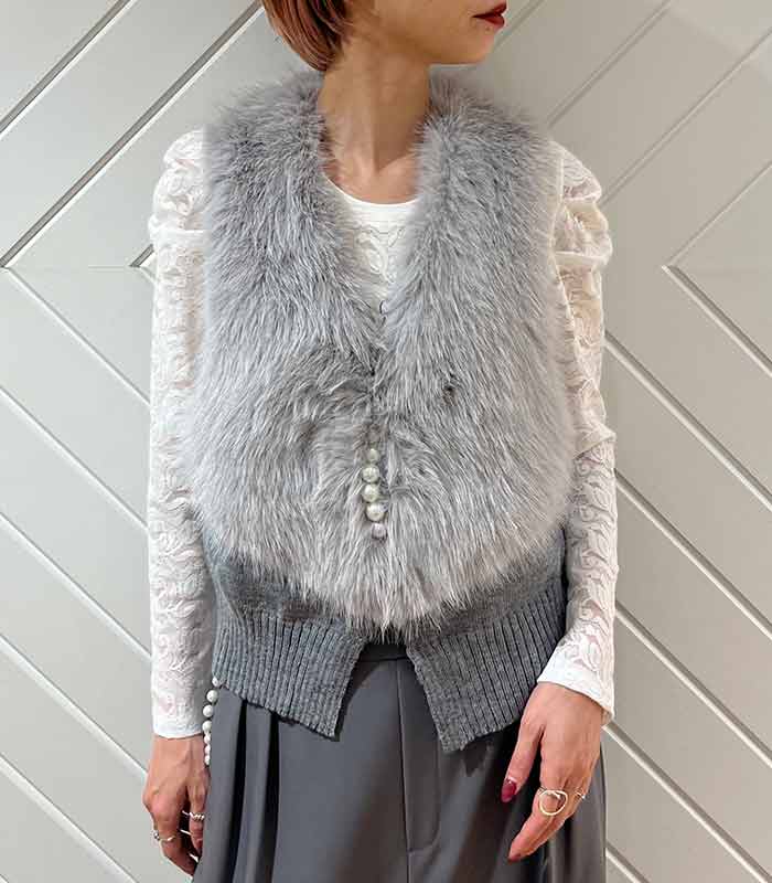 diante ファー ベスト グレー オトナ OTONA シーズンムードを盛り上げるあったかファーベスト