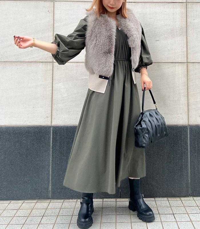 SALE】【andrea Cardone】ウェーブタッククラッチショルダー