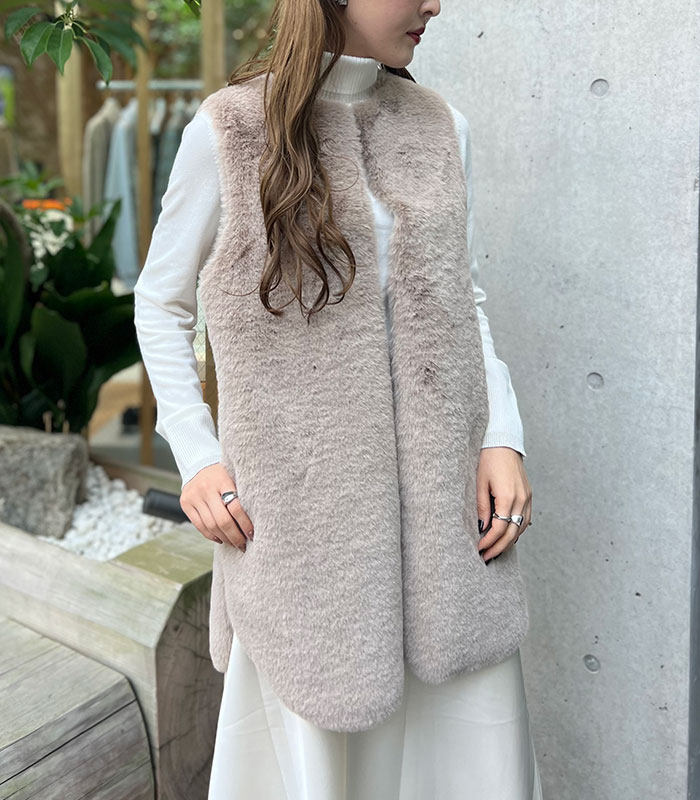 マリードール MARIED'OR エコファーフードジレ トゥモローランド