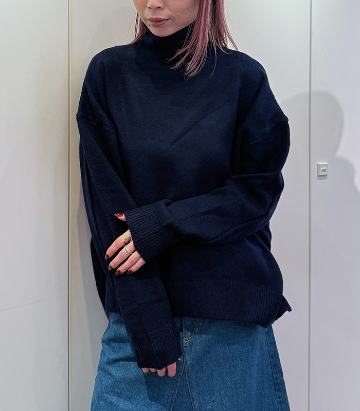 【MICALLE MICALLE】サイドスリットタートルネックプルオーバーニット★M909-550T(MRH113NAD)