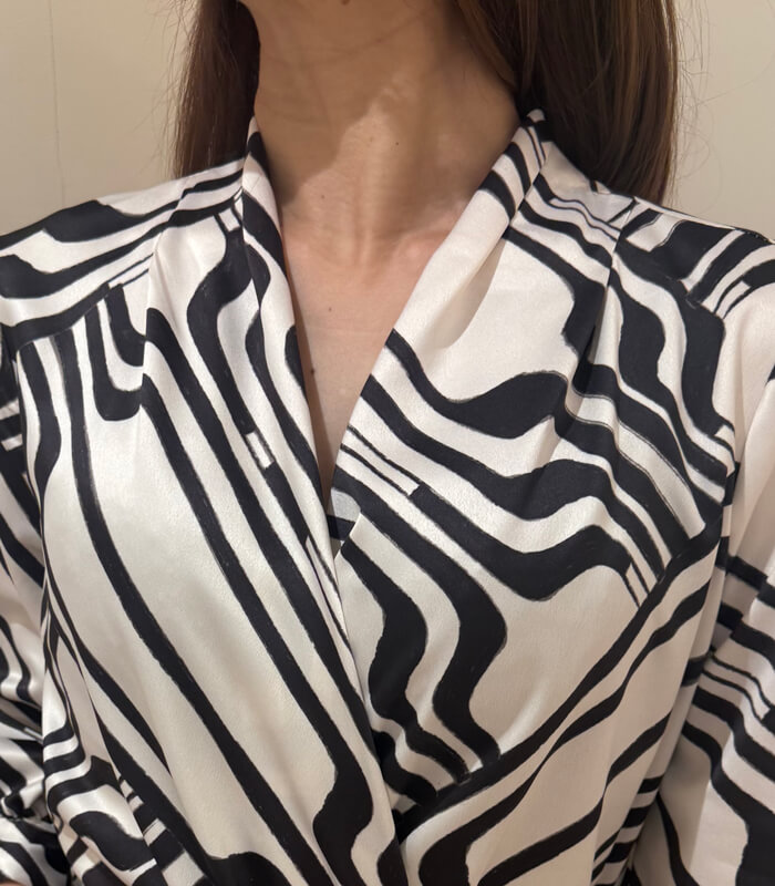 【RINASCIMENTO】幾何学柄ベルト付きカシュクールワンピース★☆ITRIN127842