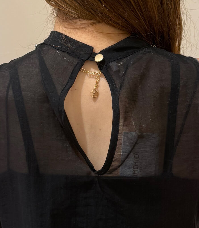 【SALE】【RINASCIMENTO】ネックビジューポイントフリルノースリTOPS▼ITRIN20349