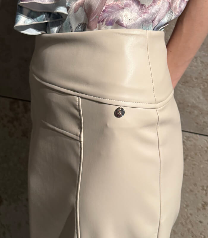 【RINASCIMENTO】フェイクレザータイトスカート★ITRIN127468