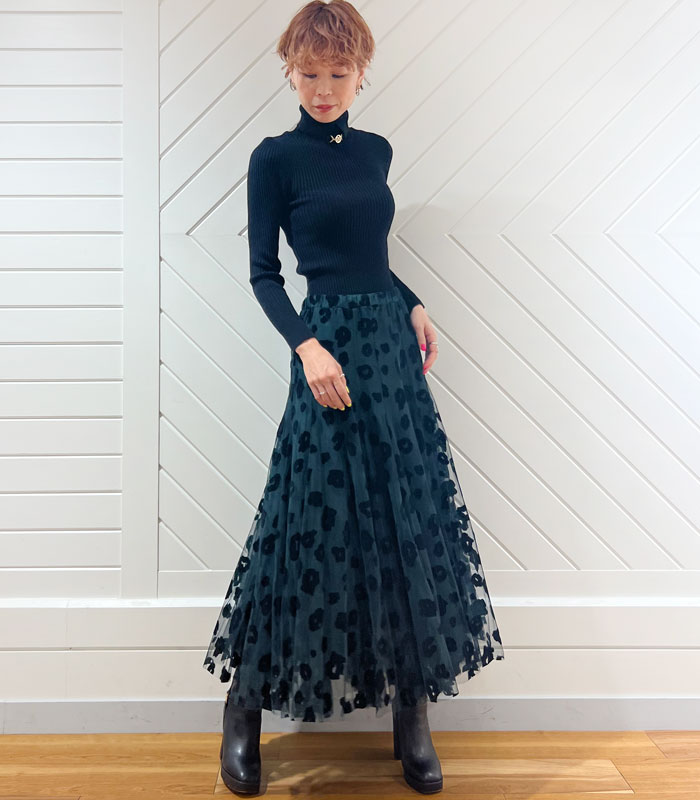 【SALE】【Rinascimento】ロゴチャーム装飾タートルニット●RIN11291