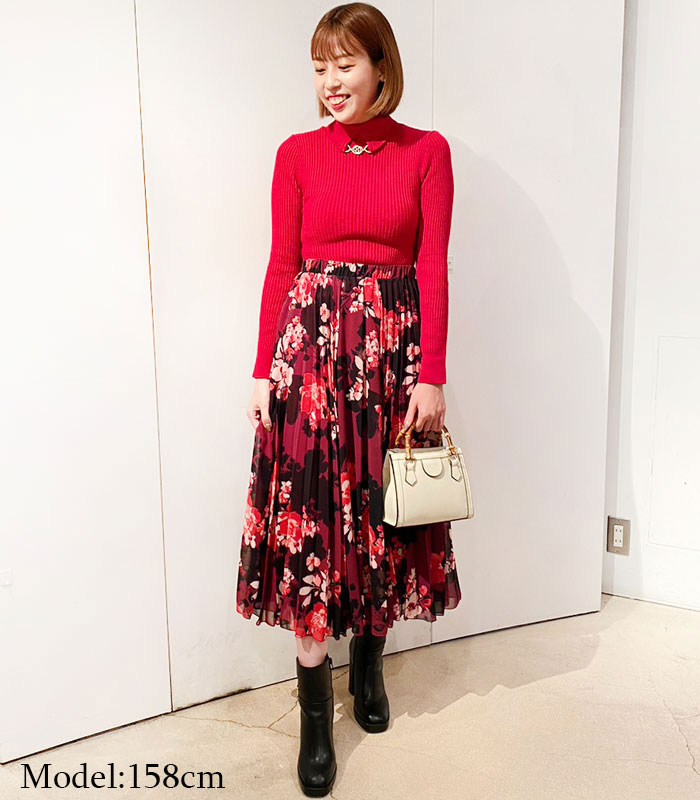 【SALE】【Rinascimento】ロゴチャーム装飾タートルニット●RIN11291