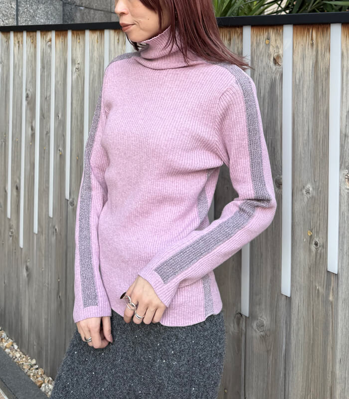 【SALE】【PaulineBleu】サイドラメラインタートルニット▼☆37440